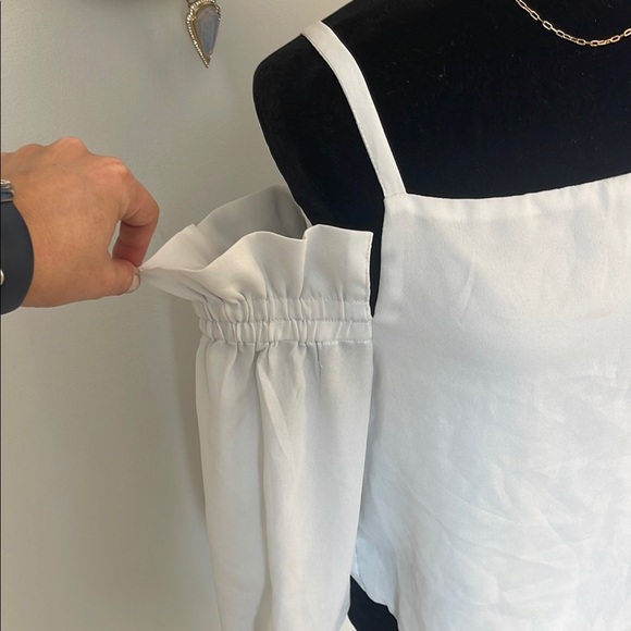 White Off-Shoulder Bandeau Top - Picture 2 of 6